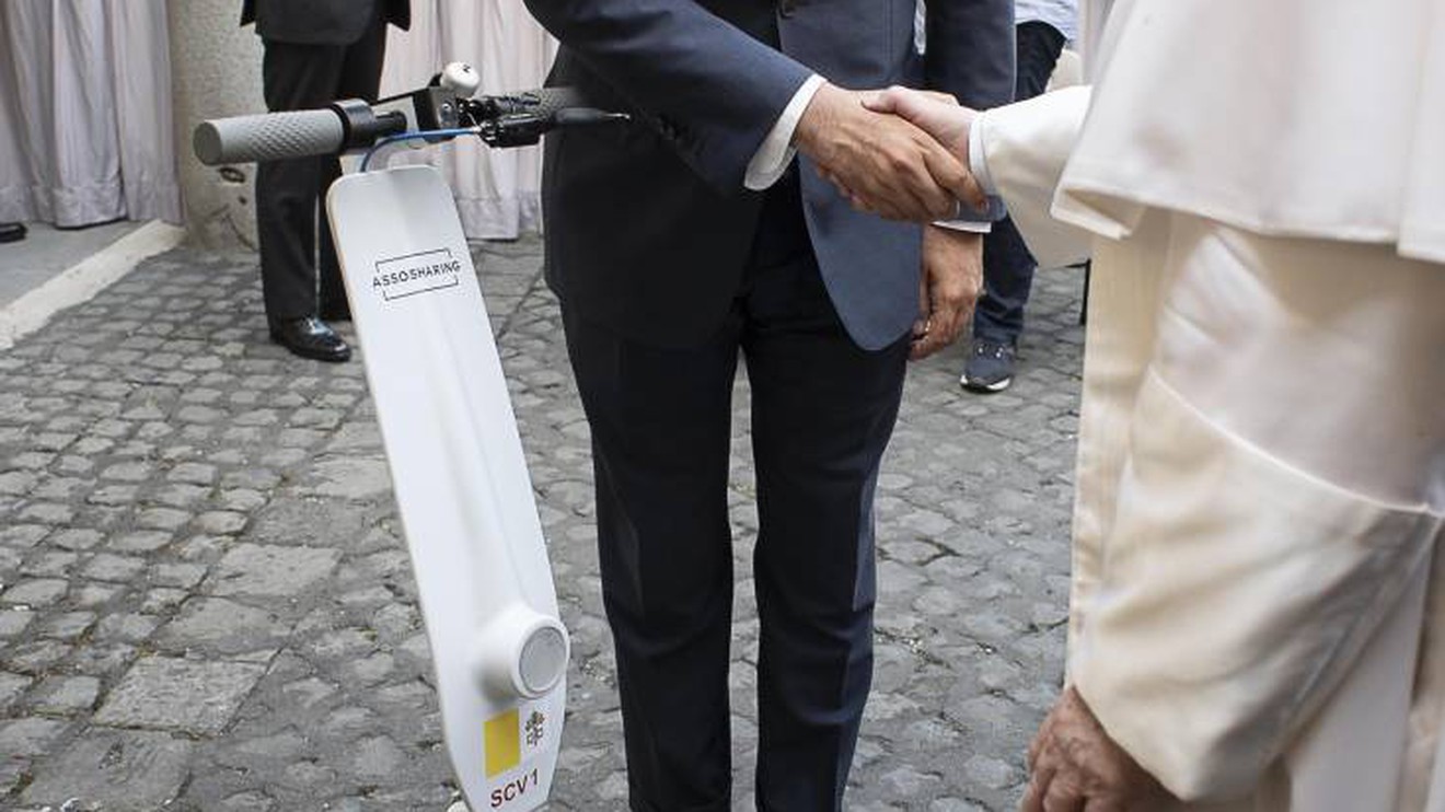 papa monopattino